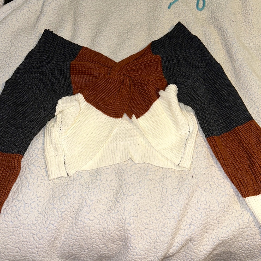 Sweater - Picture 2 of 2